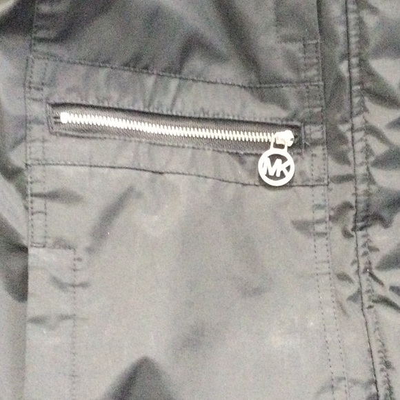 Michael Kors woman’s size M black winter jacket - Picture 3 of 10